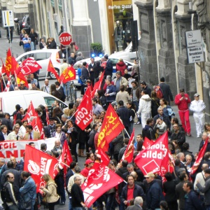 Manifestazioni a Catania, giornalista allontanato dal corteo
